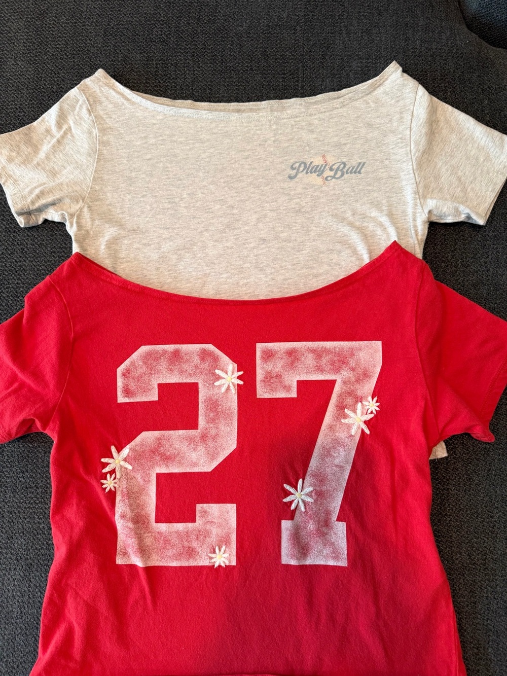 Hollister Red & Heather Gray Girls' Graphic Tees